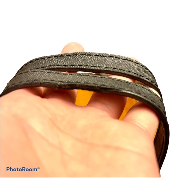 Michael Kors Leather Jet Set Tote - Picture 5 of 6